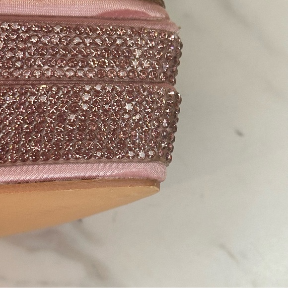 NWT Rhinestoned Block Heel Platform Pumps - Rose - Size 8.5 - Picture 13 of 17